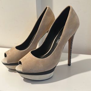 Aldo heels platform peep toe